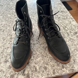 Redwing CLARA black boots. Size US 9. Worn TWICE